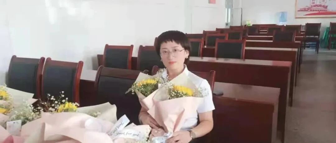 【湿地课评】明朗且坚韧  清亮且豁然——评司艳平老师李清照群诗阅读课《明朗清亮李易安》