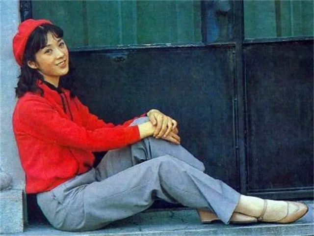 1986年龚雪因流氓案赴美如今丈夫成高管女儿名校毕业