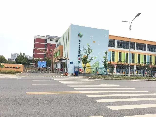 目前,望亭中心小学(南校区)改扩建工程已基本完成,预计8月中旬完成