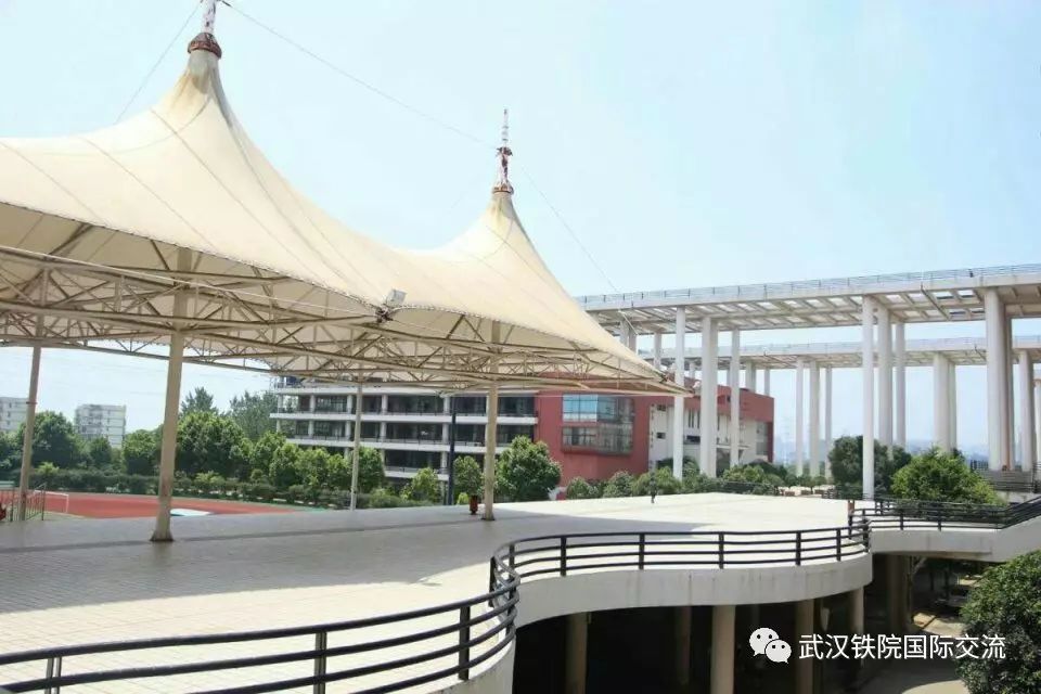 武汉铁路技术学院_武汉铁路学院铁专业_武汉铁路司机学院