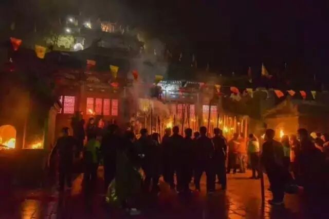 ��������� ˳�������������к�ʢ��¡�ؾ���