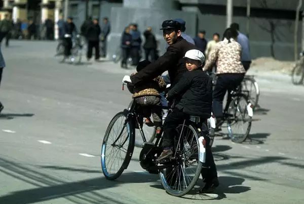 一位美国教授，乘出访之机在中国“偷拍”的照片