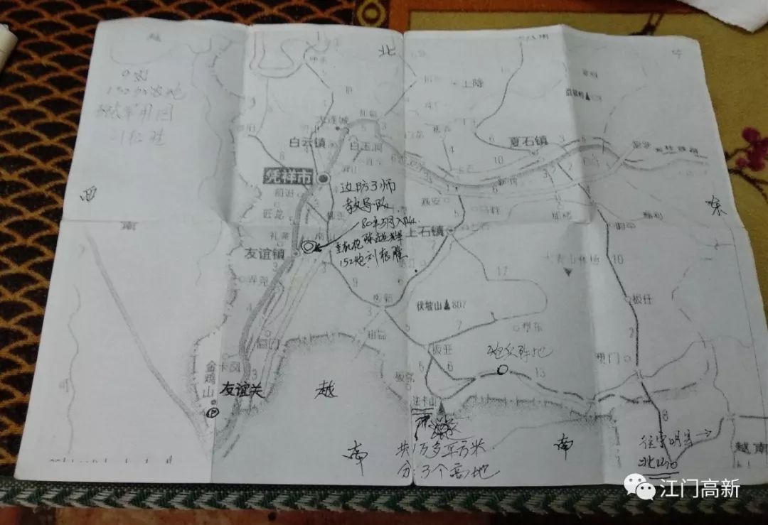 把152加农炮用大卡车从团司令部奔袭拉到60公里外的法卡山炮兵阵地,每