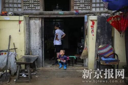 陕西榆林洪灾:百年一遇洪水冲垮无排洪功能小水库