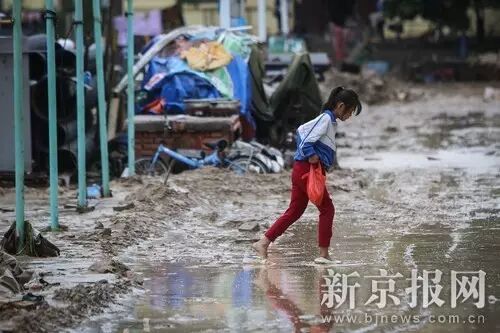 陕西榆林洪灾:百年一遇洪水冲垮无排洪功能小水库