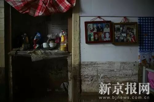 陕西榆林洪灾:百年一遇洪水冲垮无排洪功能小水库