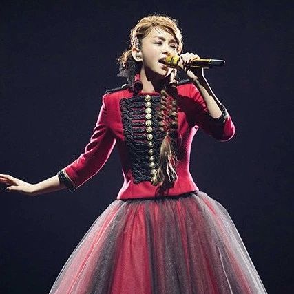 安室奈美惠的最后演唱会!画面公开,多次飙泪感谢粉丝!