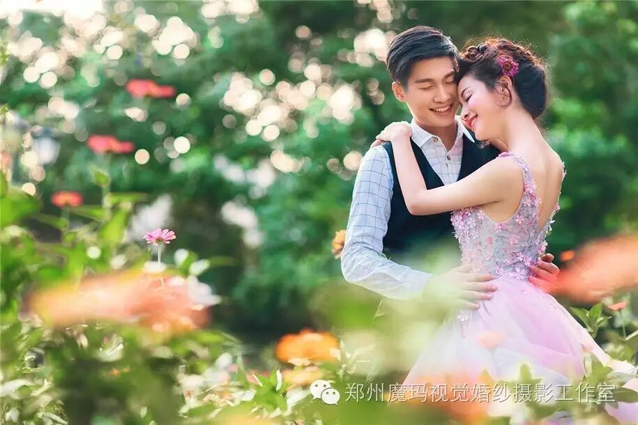 德阳古摄影婚纱_扬州瓷摄影韩国婚纱馆_郑州婚纱摄影