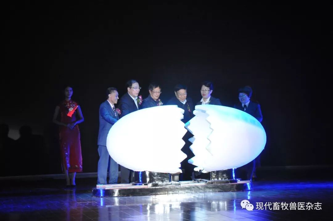【动保企业】创新驱动未来 国家一类新兽药重组鸡白细胞介素-2发布暨三仪集团VIP客户答谢会在扬州隆重召开