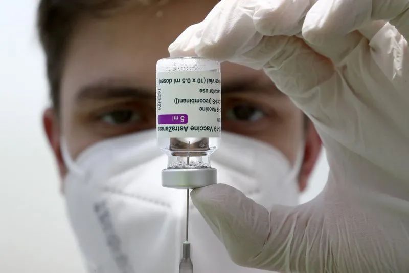 反转接反转?阿斯利康公布疫苗III期临床结果，称“疫苗不会提升血栓风险”