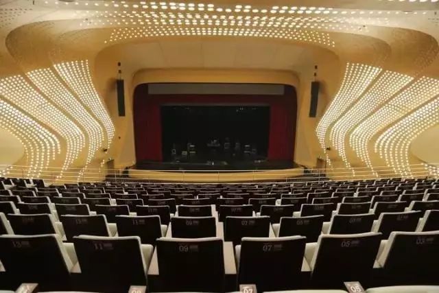 活动地址 南京保利大剧院:南京市建邺区邺城路6号 乘公交在