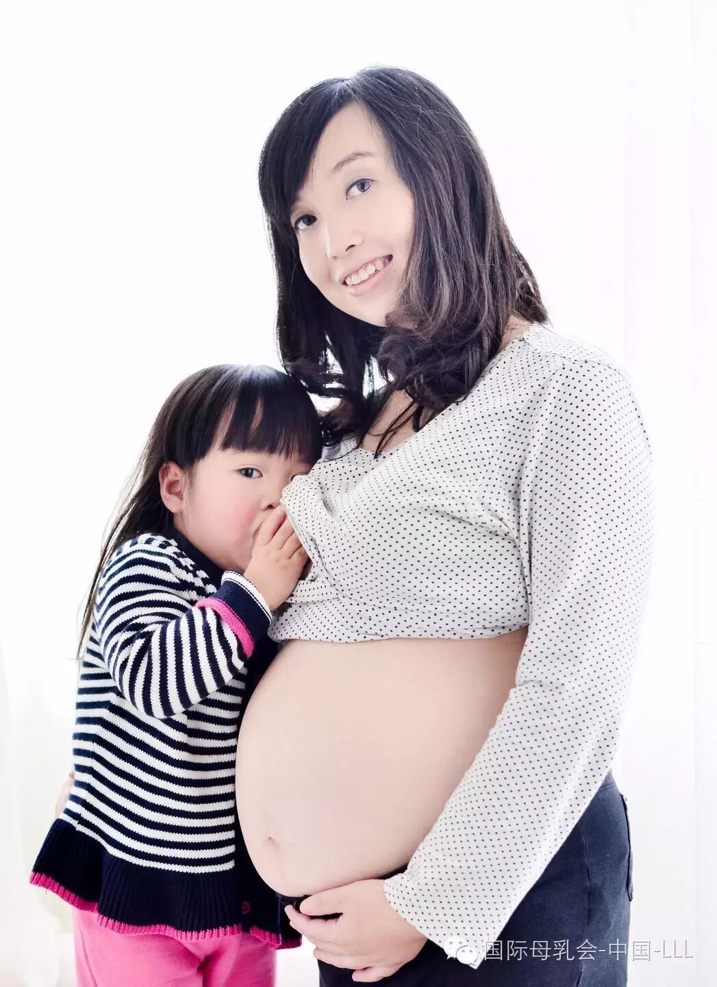 我怀孕了但是仍在为我的宝宝哺乳——我需要断奶吗?-怀孕期