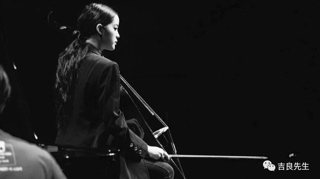 欧阳娜娜,她终于来到了18岁.