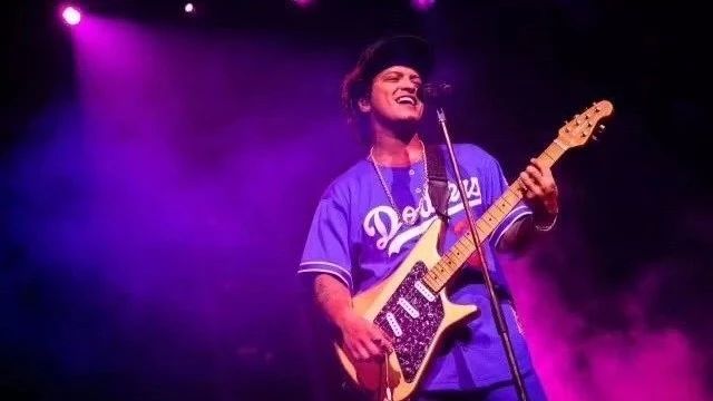 全球最大演唱会推手和 Bruno Mars 演唱会的台前与幕后