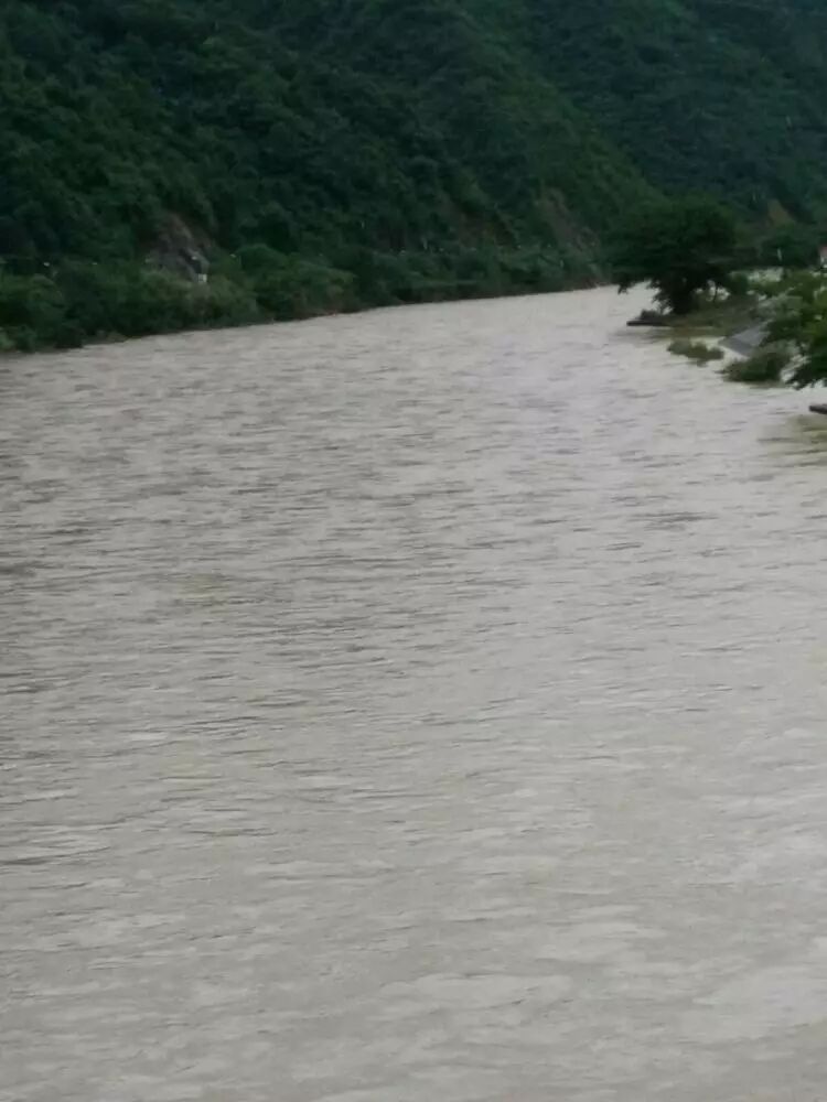雨加齐_雨下边齐字读什么_浏阳一中鲁雨齐
