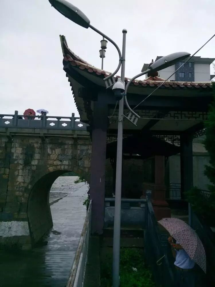 雨下边齐字读什么_浏阳一中鲁雨齐_雨加齐