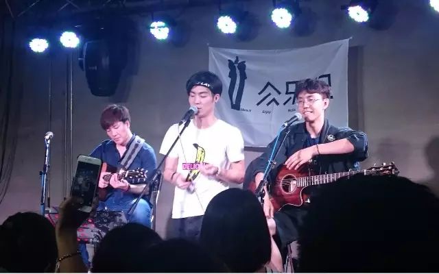 民谣界相声演员