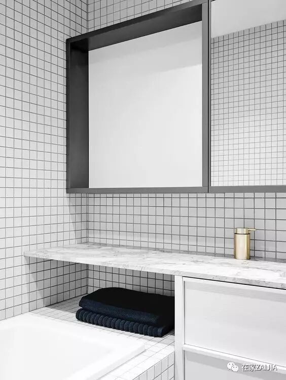 ԡ�����������˱�ֽ ʱ�е����ھӶ����۲���