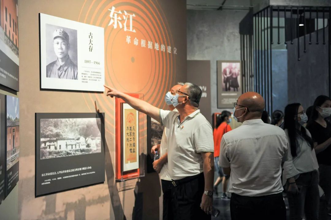 省应急管理厅组织参观红色热土不朽丰碑历史展