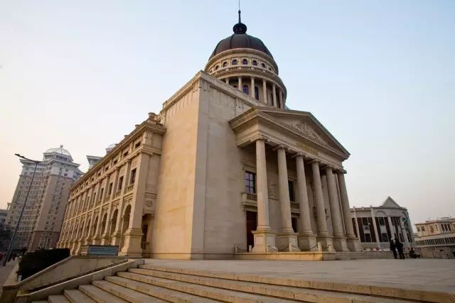 代表着一代又一代人的回忆 你好,我在小白楼长大 天津"小白楼",地域不