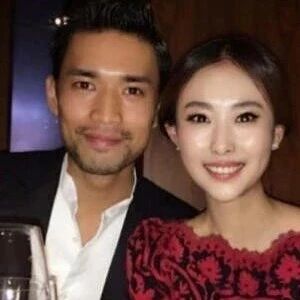 当年网红都变身了 奶茶妹妹嫁强东谢依霖晋身艺人身价翻倍