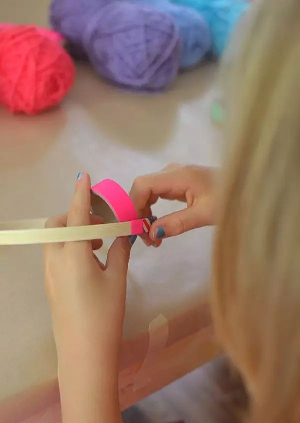 最實用的幼兒園（卡紙）毛線手工吊飾教程，快來學學吧～
