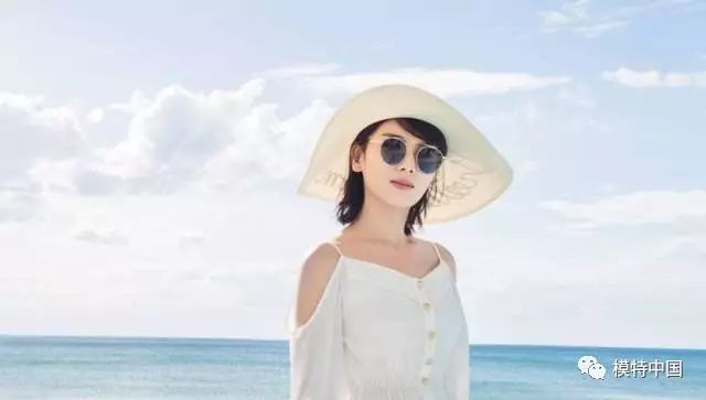 宋茜、Angelababy:没有几款开衩裙,夏天你还好意思出门吗?