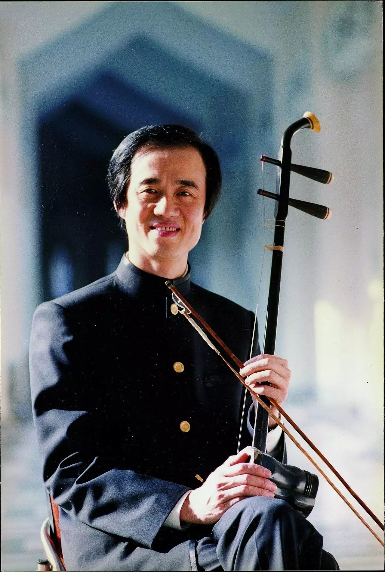 著名二胡演奏家,作曲家,国家一级演奏员,中国音乐家协会理事,中国