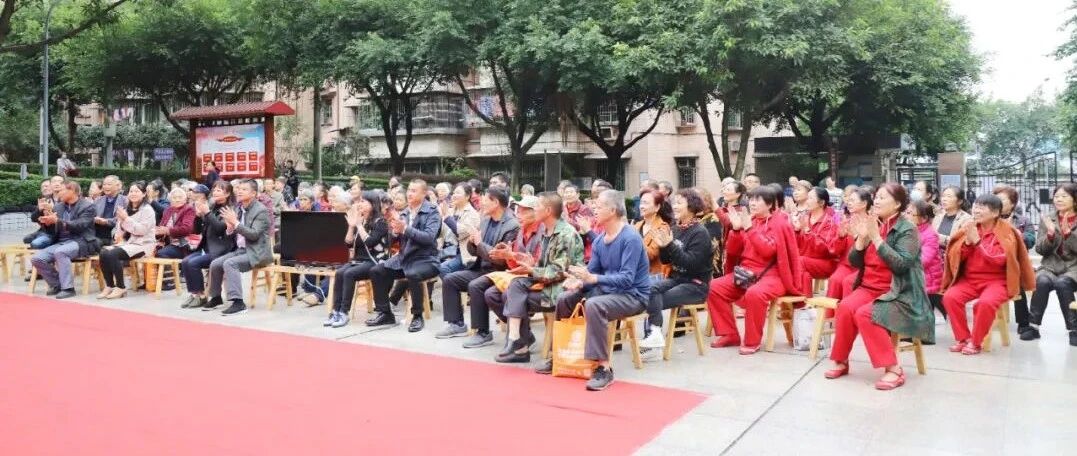 花溪街道在柳镇、先锋等社区广泛开展党教活动