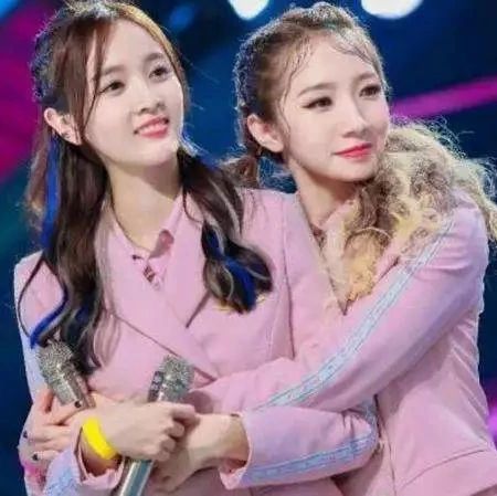 孟美岐、吴宣仪、紫宁携手退团,两份声明只见利益哪来人情?
