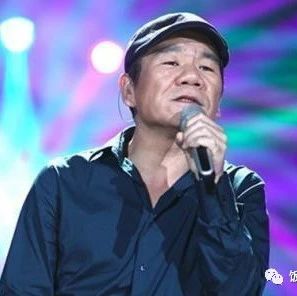 他曾火过四大天王,抗衡王杰,与伍佰、陈升三分天下,如今成这样