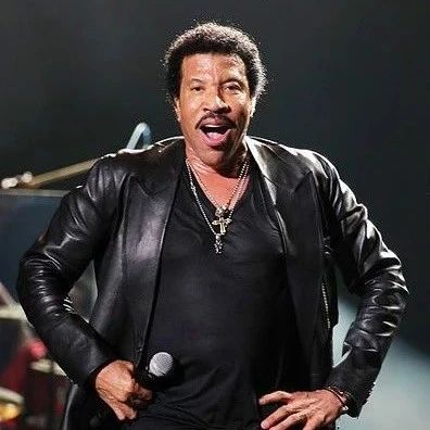 Lionel Richie  巨星中的传奇