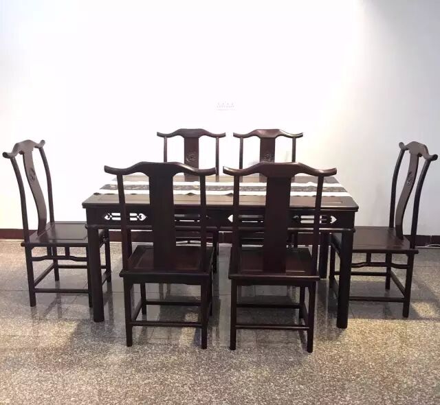 赞比亚血檀餐桌——7件套