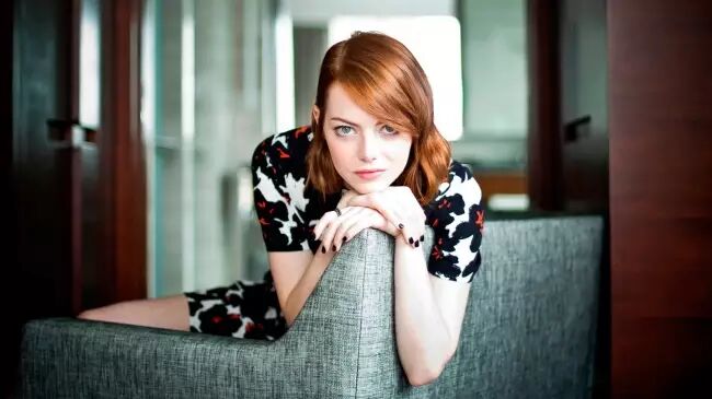 厉害了word石头姐~ emma stone快问快答73个问题,模仿