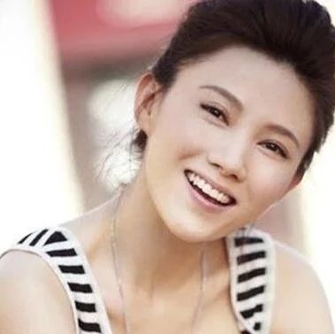 何晟铭低调捐款25万给病危女演员,但被媒体报道的却是杜淳