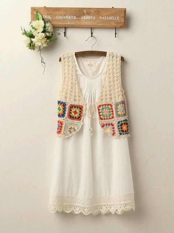 祖母方格钩成衣服居然这么美!不信你来看一看!