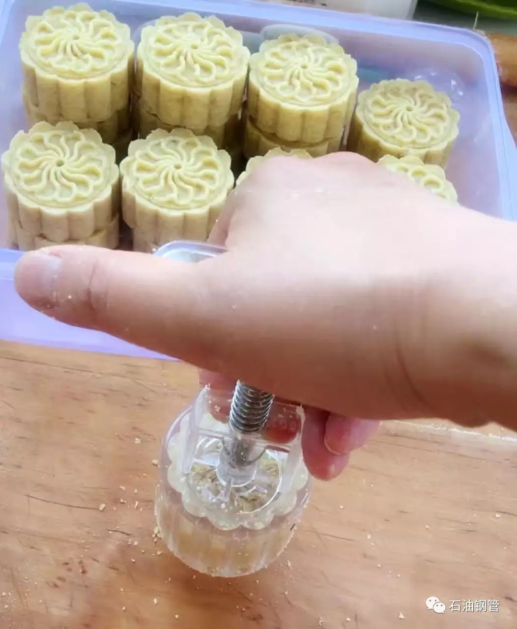 【涨姿势组图】自制绿豆糕