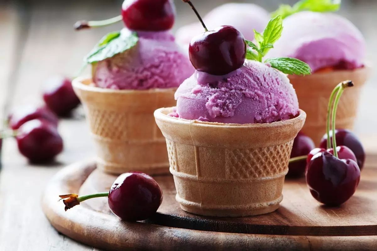 水果味又是另一大类的冰淇淋.常见的口味