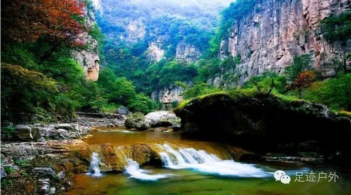 (蟒河简介)蟒河风景区位于山西晋城市阳城县南33公里的桑林乡