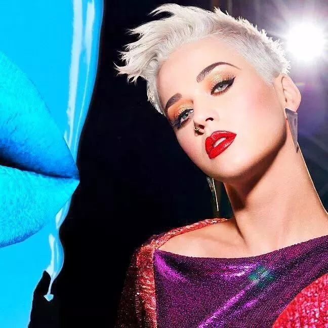 Katy Perry夺走19岁男生初吻