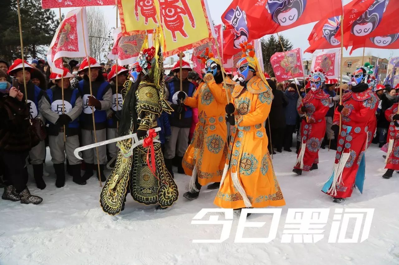 直击黑河开年大戏—瑷珲上元节万众狂欢!各地特色美食遭疯抢