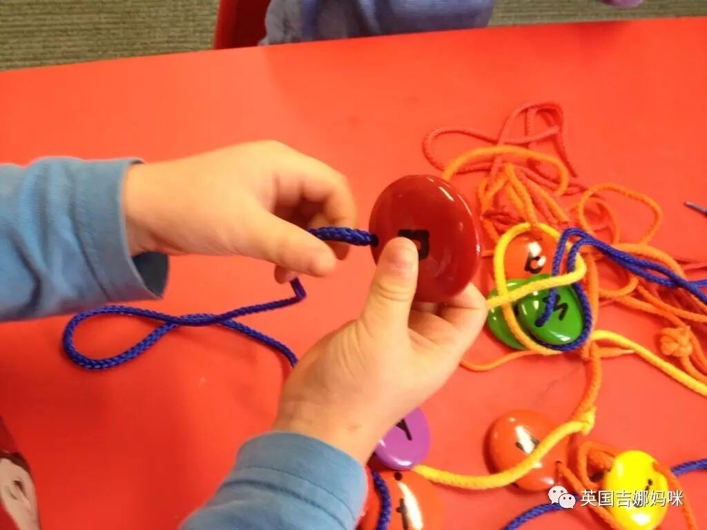 英国娃学英文几岁开始学习“读和写”，又怎么学？