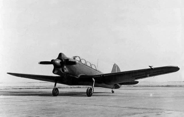 中国教练机之父，雅克-18，来自50年代苏联首批进口机型