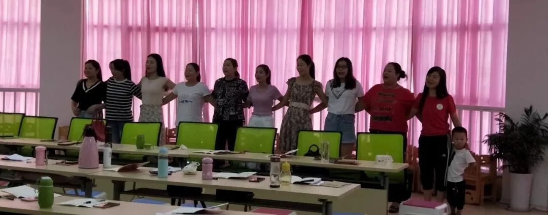 【招聘培训开展长】汉阴县凤台幼儿园促成职工内训小学活动邦名图片
