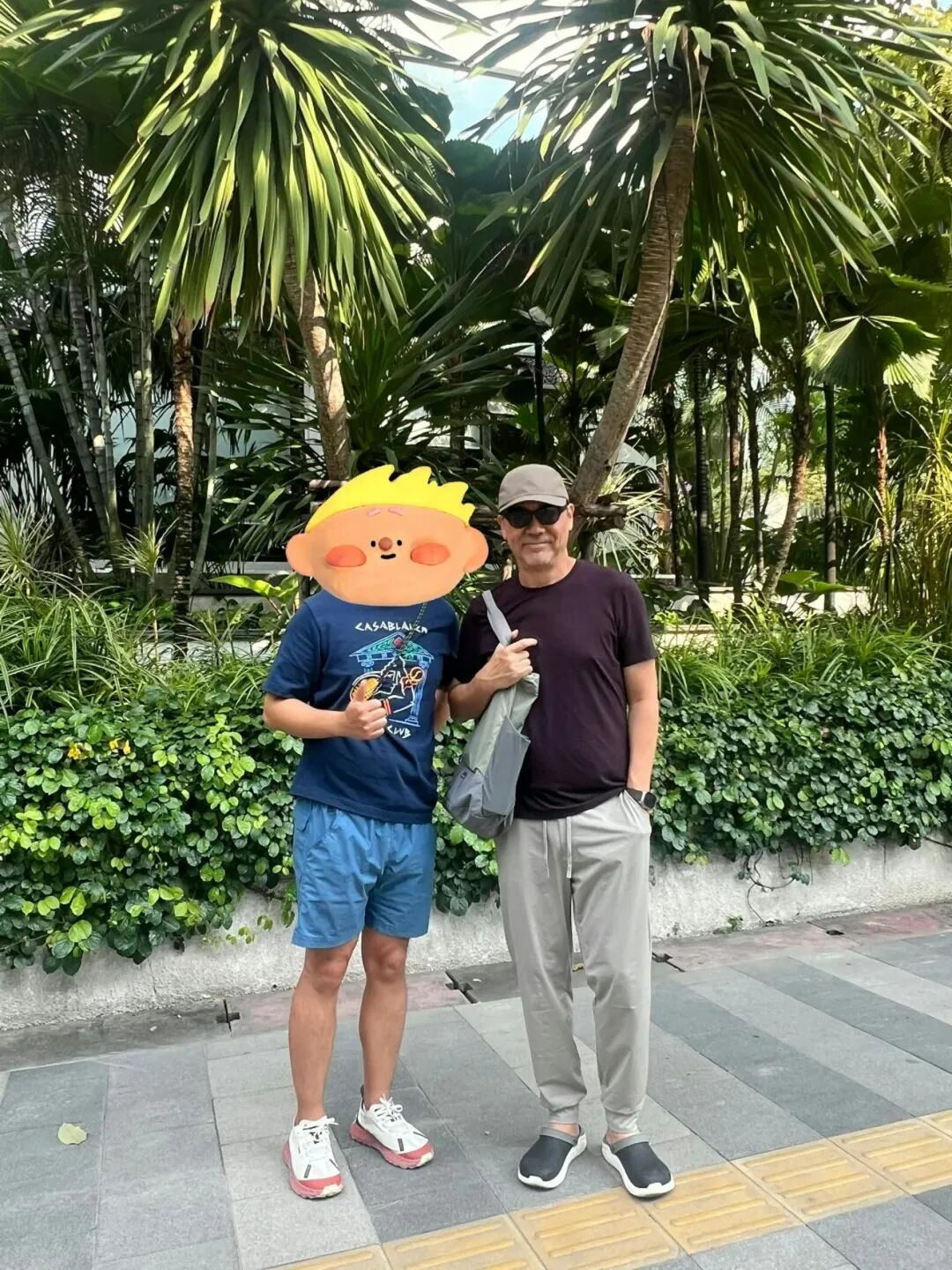 劉青雲被影迷野生捕獲，把街坊裝穿出新高點。（小紅書）