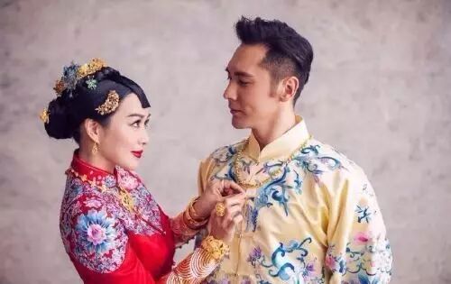 钟丽缇46年修得张伦硕,从低谷中奋起的女人永远值得被爱
