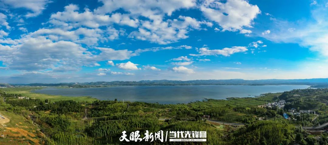 为了远方飞来的黑颈鹤丨威宁草海推进生态文明综合治理见闻