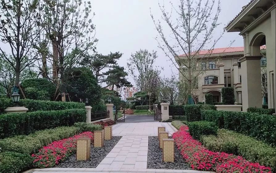恒大御景双拼叠墅充分考虑别墅型家庭需求,在保证空间舒适性的基础上