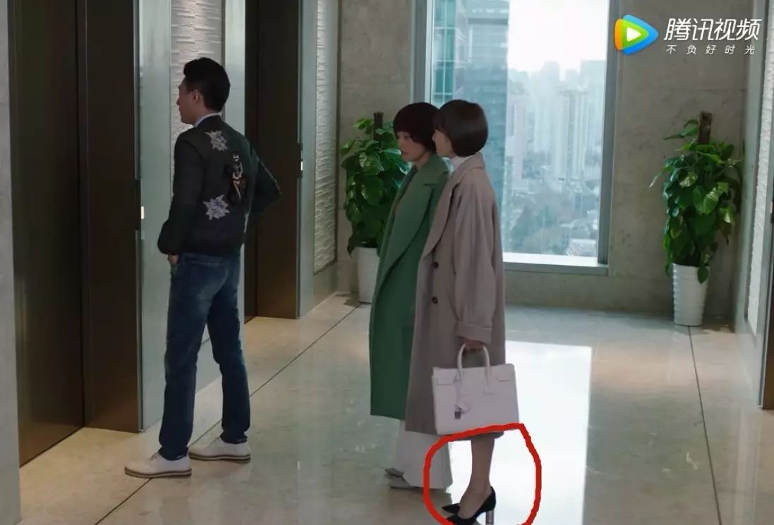 同是职场女性,《我的前半生》唐晶可比《欢乐颂》安迪会穿多了
