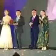 张柏芝受邀绿叶年会:大家晚上好!徐总晚上好!